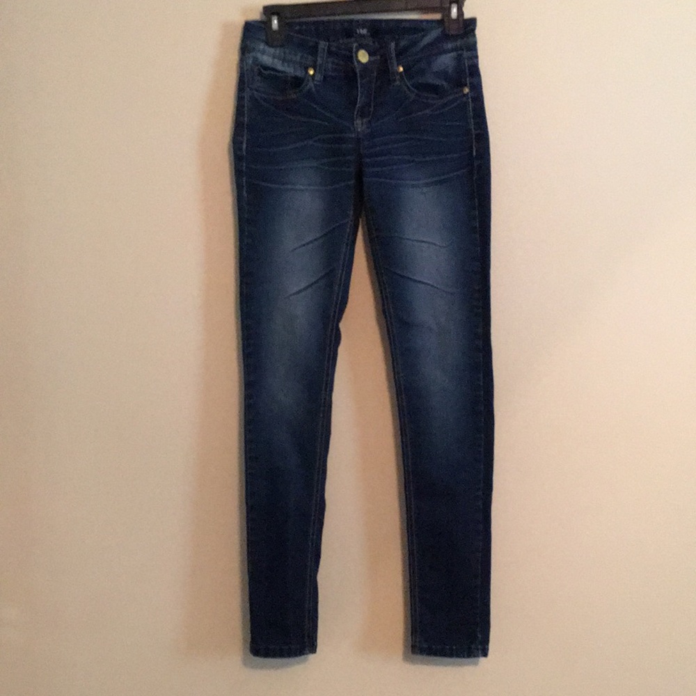 Comfy, but sexy jeans. YMI size 3
